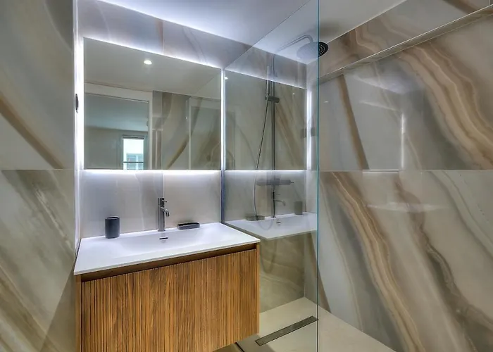 3-chambres Luxueux Et Familial -vendome- Climatise Apartment