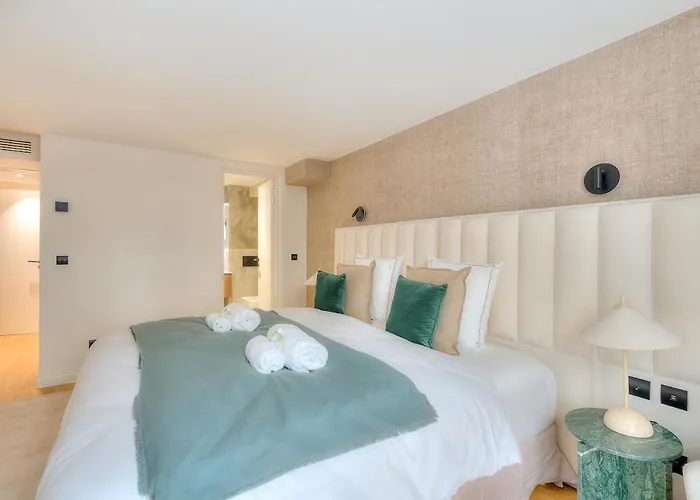 3-chambres Luxueux Et Familial -vendome- Climatise Apartment