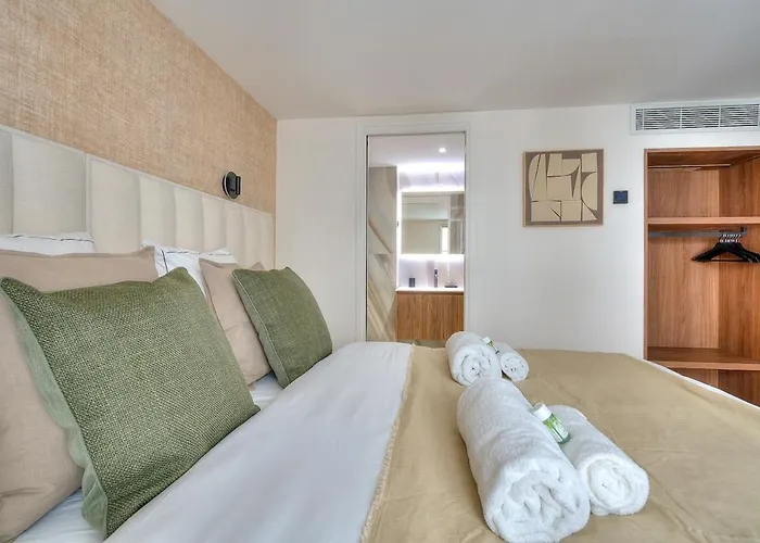 Apartment 3-chambres Luxueux Et Familial -vendome- Climatise Paris