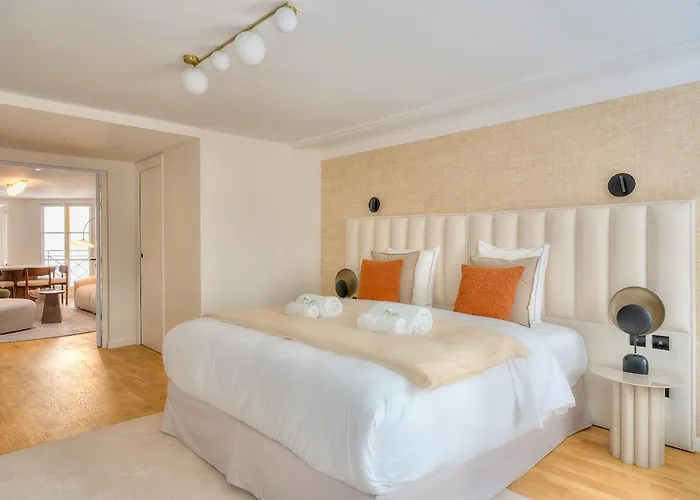 3-chambres Luxueux Et Familial -vendome- Climatise Apartment